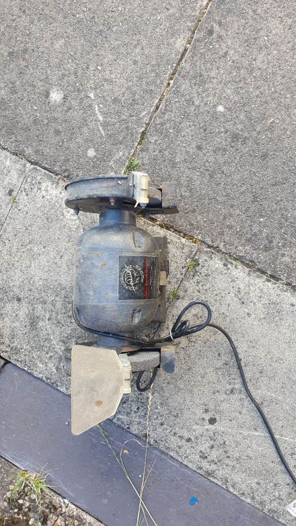 Performance Power 150mm Bench Grinder – Fair Condition