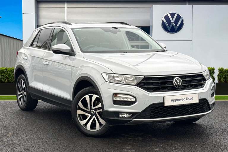2021 Volkswagen T-Roc 1.5 TSI EVO Active 5dr DSG **PANORAMIC SUNROOF, REAR CAM** SUV PETROL Autom...