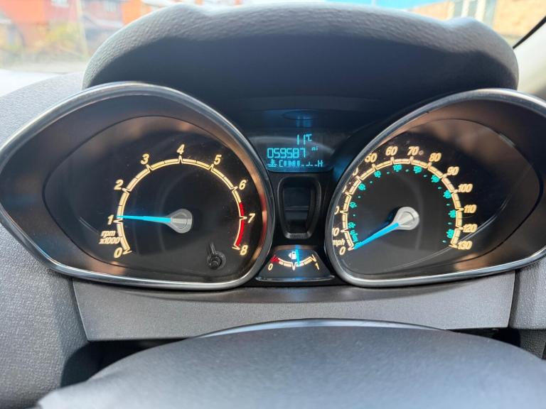 2014 Ford Fiesta 1.25 82 Zetec 5dr HATCHBACK PETROL Manual