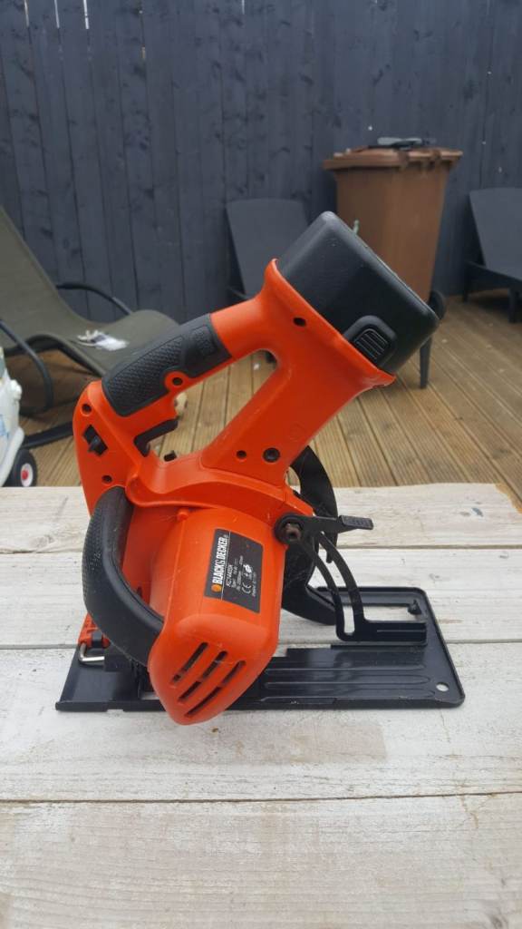 Black & Decker circular saw with battery