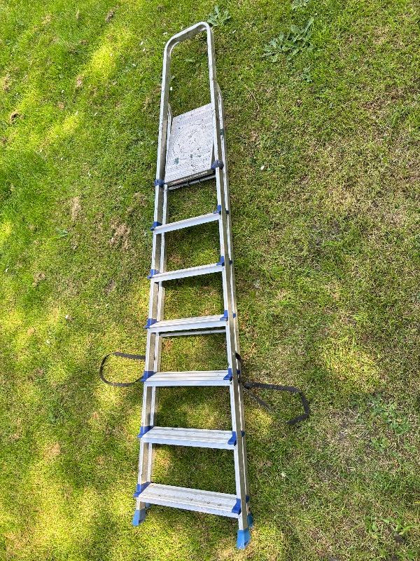 Metal ladders 
