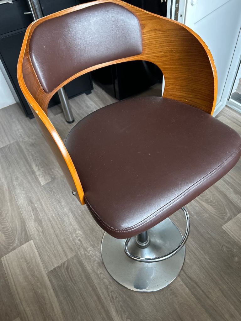 Breakfast bar chair 