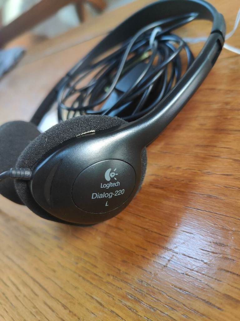 Logitech Dialog-220 Headphones – Good Condition