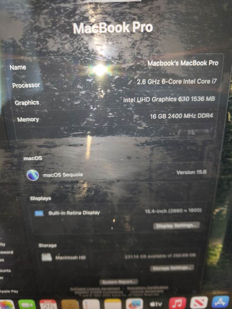 MacBook Pro A1990 – 15Inch Retina, i7, 16GB RAM