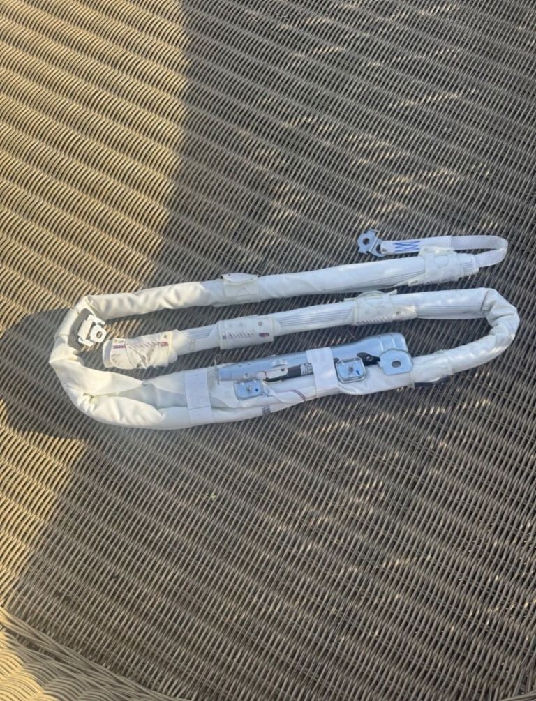 Renault Symboiz 2025 left or right curtain side airbag salvage
