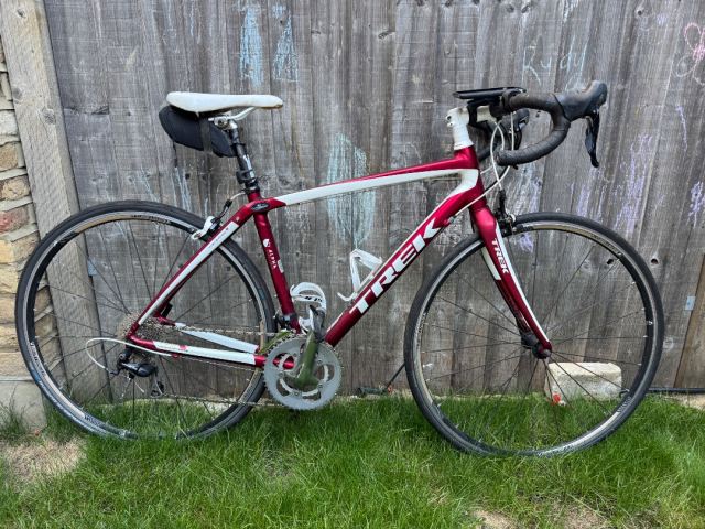 Trek Lexa SLX Road Bike – Red/White, Good Condition | in
