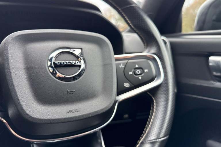 2020 Volvo XC40 1.5 T3 [163] R DESIGN 5dr ESTATE PETROL Manual