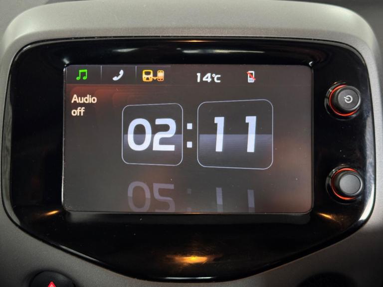 2019 Toyota AYGO 1.0 VVT-i x-play Euro 6 5dr HATCHBACK Petrol Manual