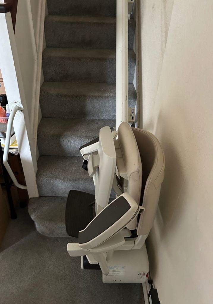 ThyssenKrupp Flow2 Curved Stairlift – 2021 – Fully Working – Buyer to Remove
