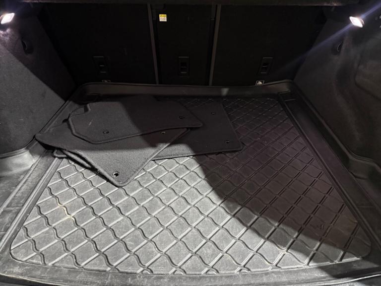 2017 Jaguar F-Pace 2.0 D180 R-Sport SUV 5dr Diesel Auto AWD Euro 6 (s/s) (180