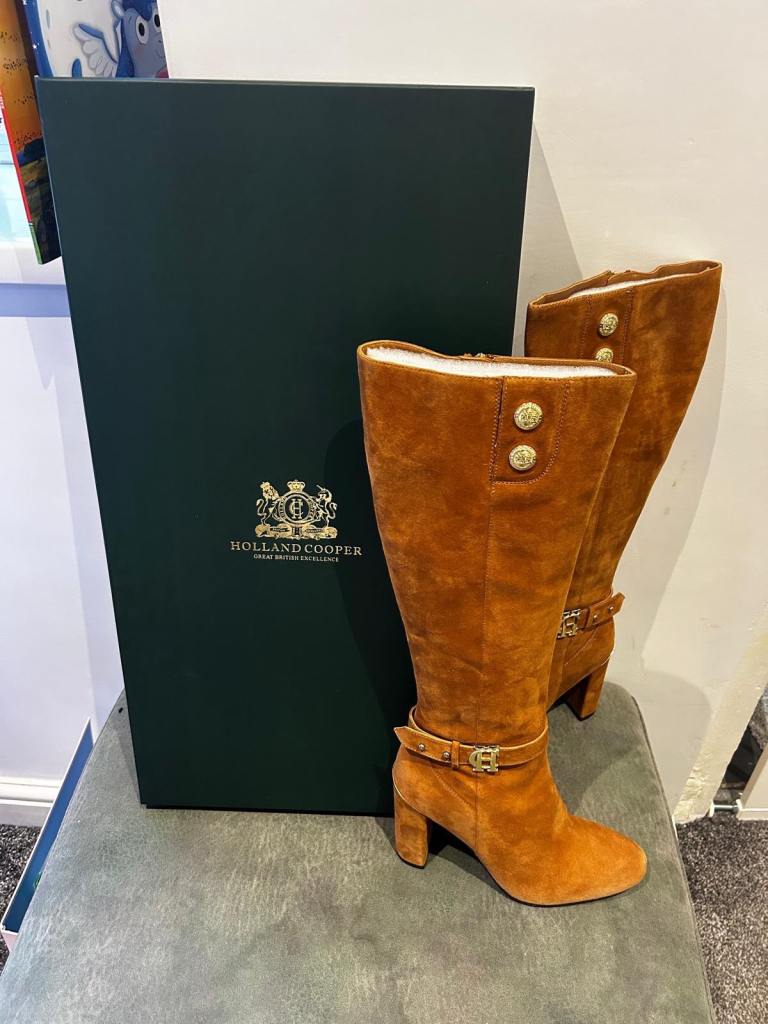 Holland cooper knee high boots