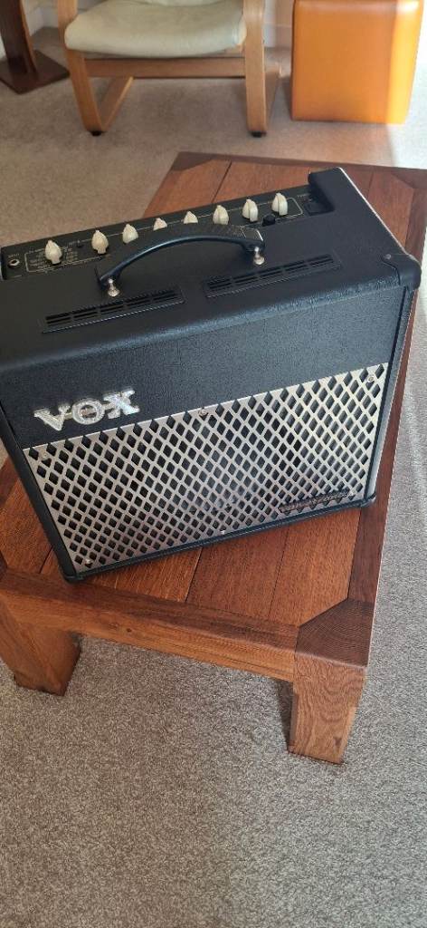 VOX VT30 Valvetronix Multi Effects Guitar Amplifier