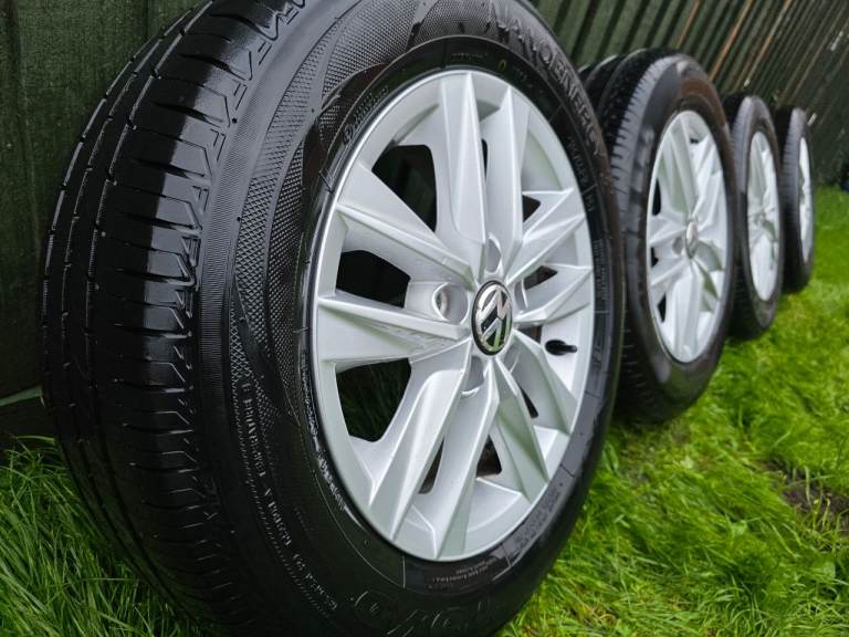 15"OEM VW CADDY ALLOY WHEELS in very good condition including tyres