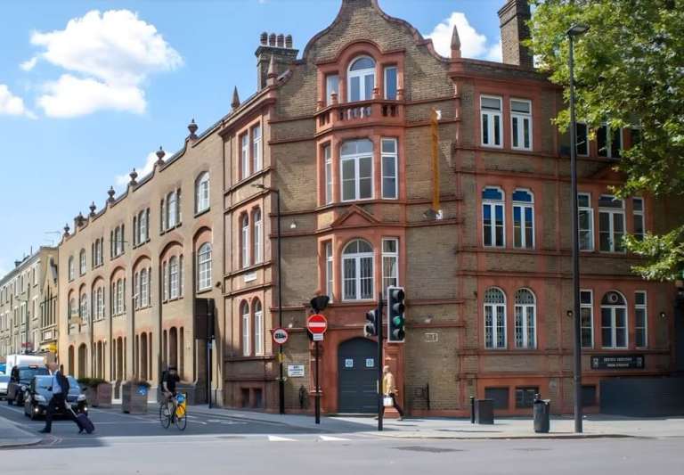 4 to 50 Person Private Office Suites to rent in *Southwark*, Central London SE1