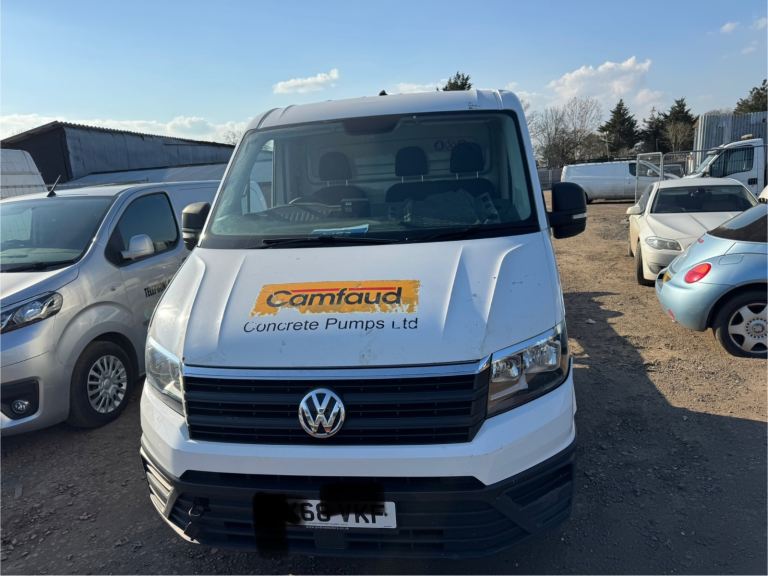 Vw crafter mk2 chassis cab 2.0 tdi white BREAKING FOR PARTS 