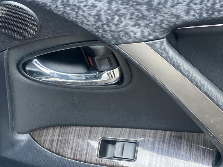 2012 Toyota Avensis 2.2 D-4D T4 5dr ESTATE DIESEL Manual