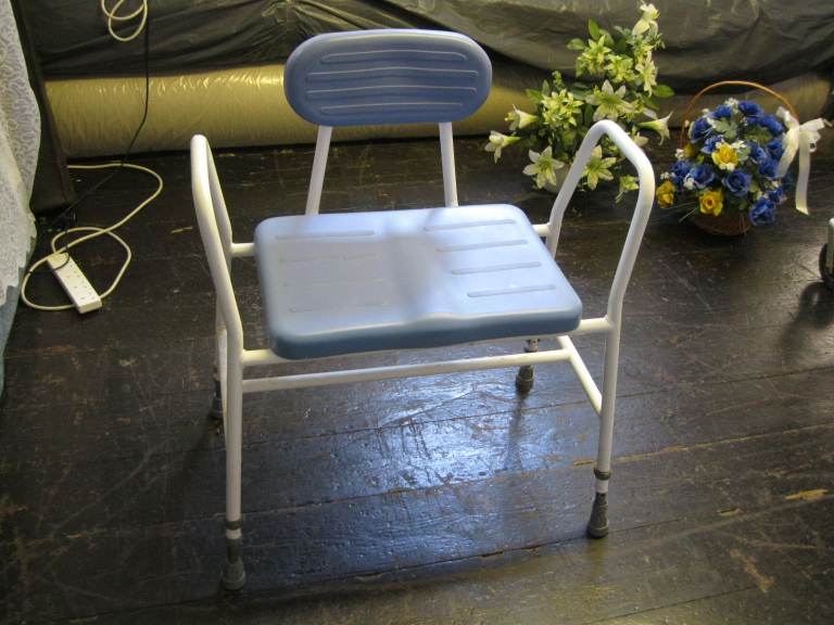 WIDE Adjustable Shower Mobility Seat Chair with Backrest & Arm Supports