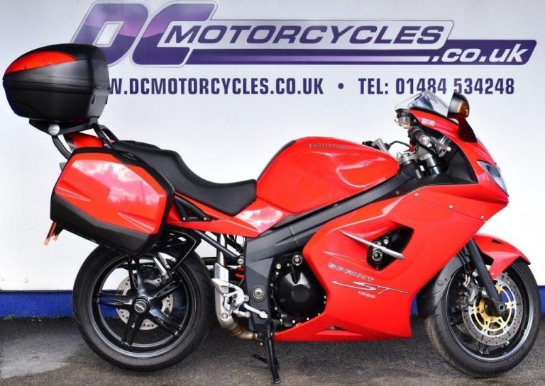 2010 TRIUMPH SPRINT ST 1050