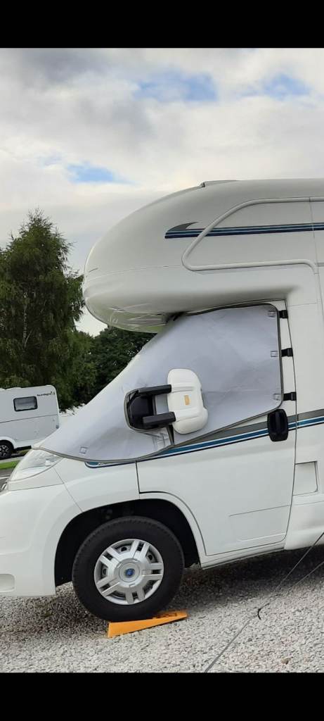 Optima windscreen cover for motorhome/van