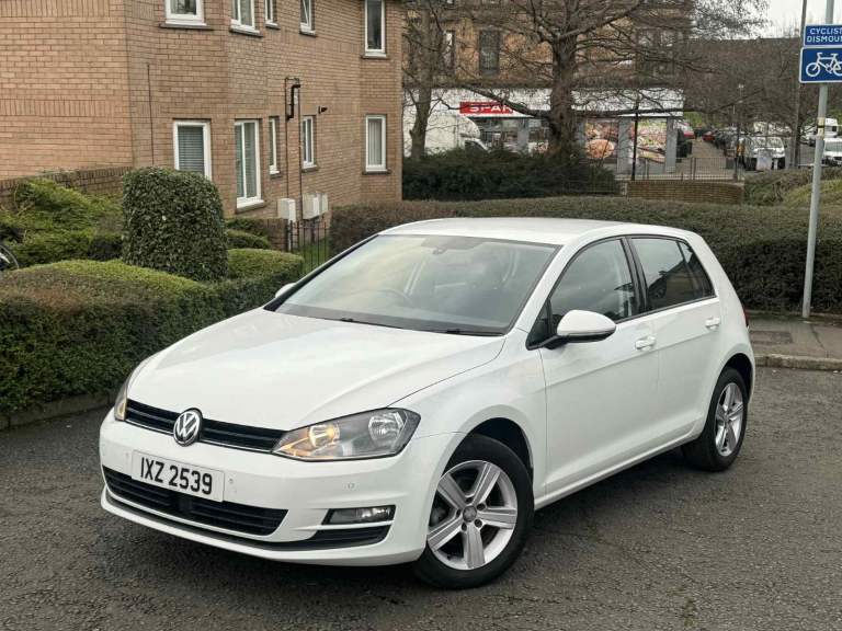 Volkswagen, GOLF,1Years MOT, 2015, Manual, 1598 (cc), 5 doors