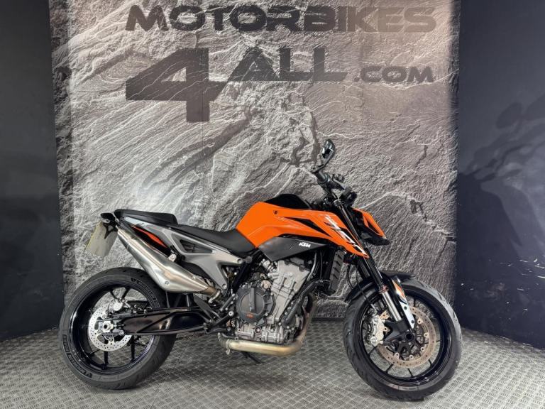 KTM DUKE 790 2023