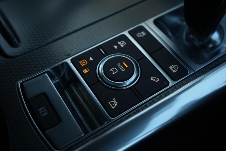 2018 Land Rover Range Rover Sport 3.0 SDV6 HSE Dynamic 5dr Auto ESTATE DIESEL Automatic