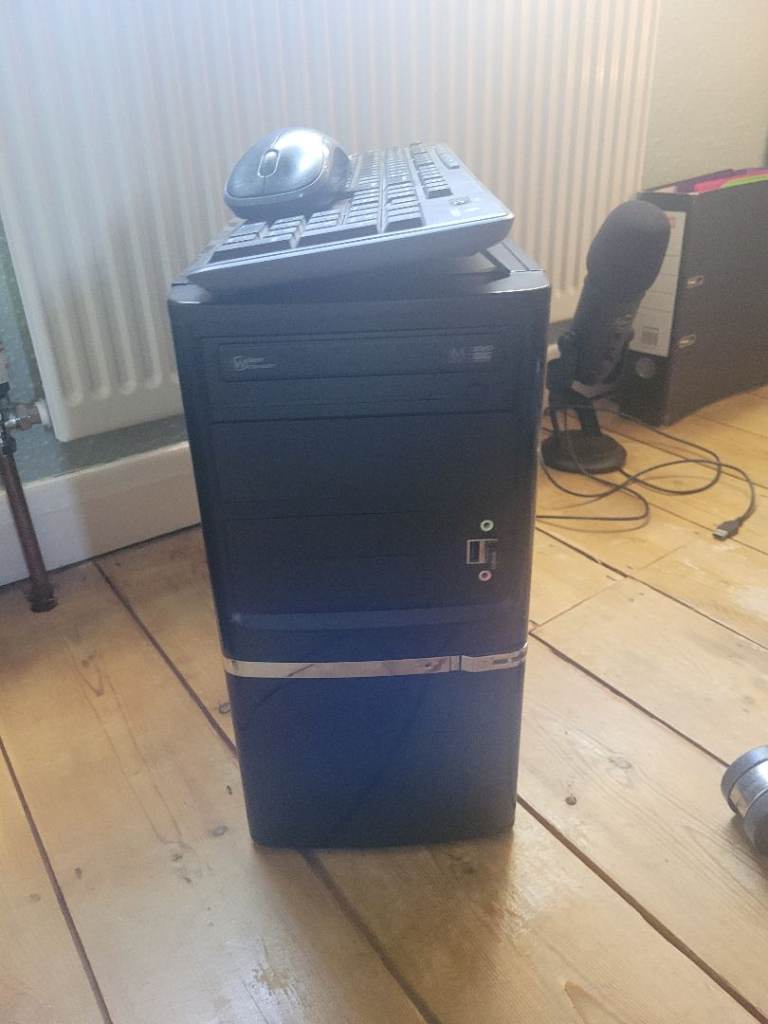 Computer, 27" Screen, Wireless Keyboard & Mouse