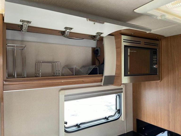 Auto-Trail Imala 732 Lo-Line 4 Berth 2 Belt Island Bed Motorhome 