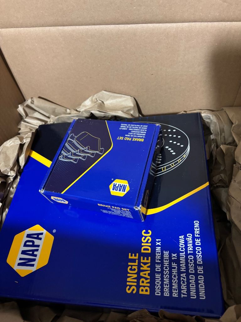 Ford front brake discs & pads new