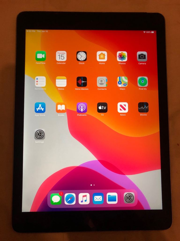 Apple iPad Air 2 16gb unlocked fully works will iOS 13.7