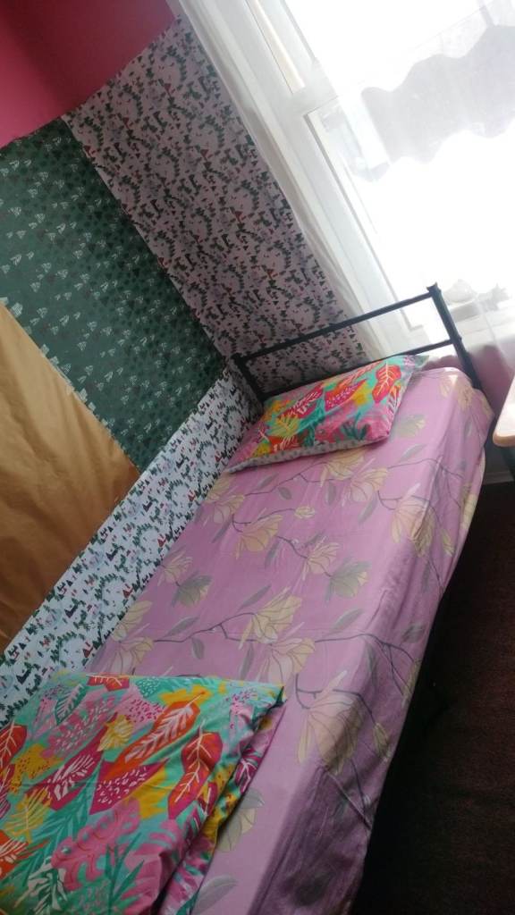 SHARING ROOM AVAILABLE,  AFFORDABLE RENT, EXCELLENT TRANSPORT