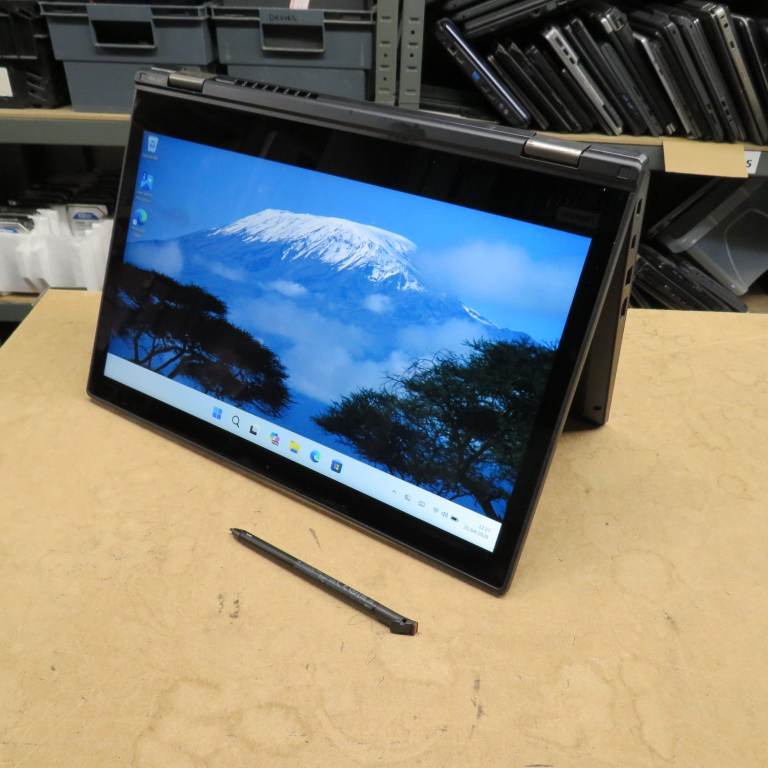 Lenovo Hybrid Touchscreen Laptop Core i5 8GB RAM 256GB M.2 SSD Windows 11 Pro L390 Yoga