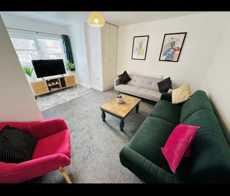 Short-Term Stay in Swansea - Bills included 