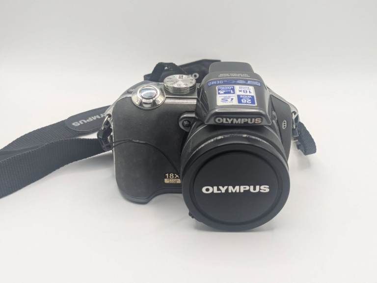 Olympus Bridge Digital Camera, model number SP-550UZ