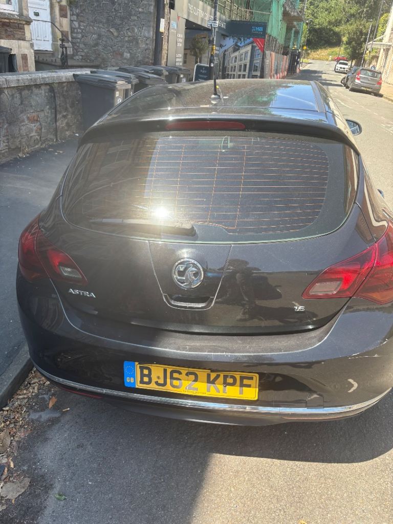 Vauxhall, ASTRA, Hatchback, 2012, Manual, 1598 (cc), 5 doors