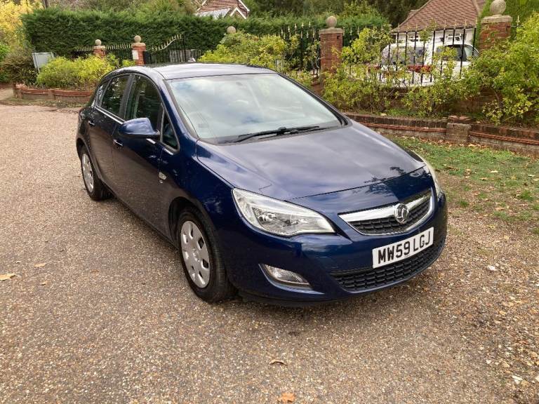 2009 VAUXHALL ASTRA 1.6 i 5 DOOR HATCHBACK , ULEZ COMPLIANT, YEARS  MOT.