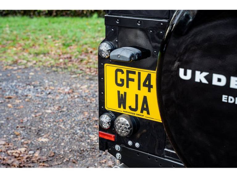 2014 Land Rover Defender XS Station Wagon TDCi [2.2] WINDOW VAN DIESEL Manual