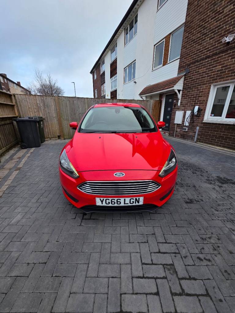 Ford Focus 1.0 (2016) Amazing condition, low milage