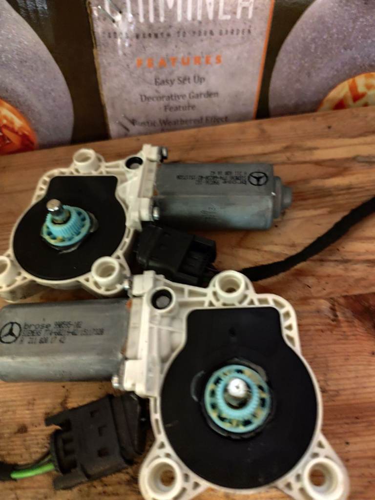 Mercedes window motors front pair for cl203 clc 2008 coupe.