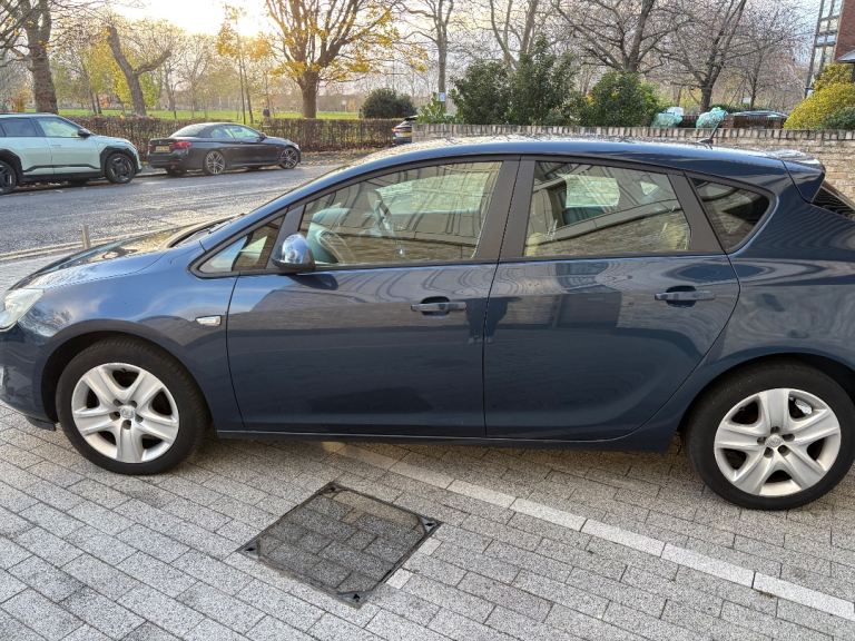 Vauxhall, ASTRA, AUTOMATIC, 2010, 1 Year MOT