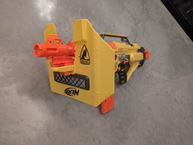 Nerf N-Strike Stampede ECS Blaster Gun, 2 x 18 Dart Magazine Clips, 1 x Blast Shield