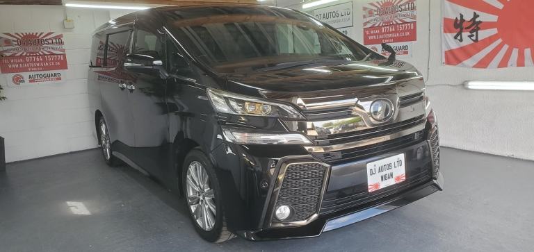 Toyota vellfire 2.5 auto golden eyes 7 seats japanese import 44k miles 2016 
