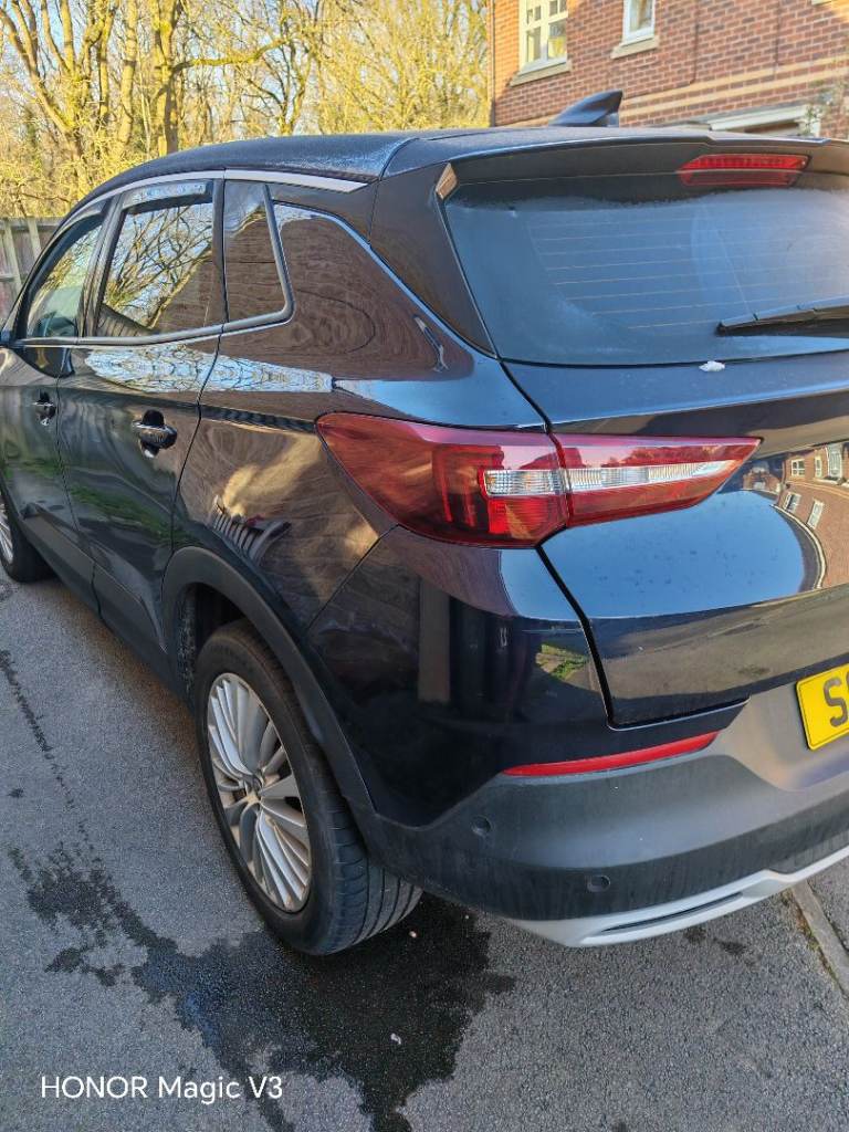 Vauxhall grandland X 