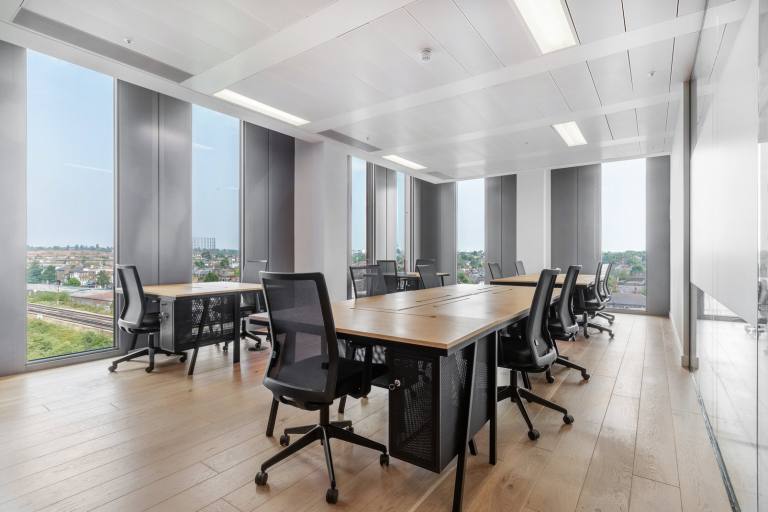 London - W12 0BZ \ Private Office for Teams of 3