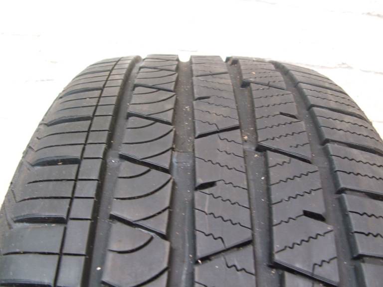 'Continental' Cross Contact. LX Sport, 235/65 17