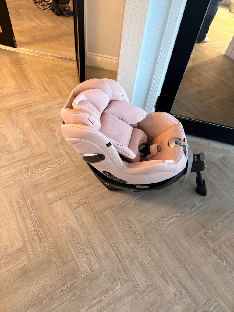 Cybex Car Seat & Isofix