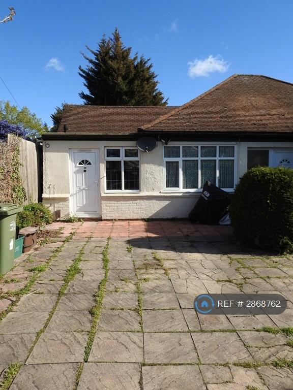 2 bedroom flat in Hallowell Avenue, Croydon, CR0 (2 bed) (#2868762)