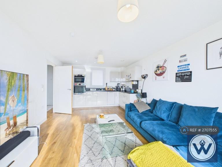 2 bedroom flat in Booth Road, London, E16 (2 bed) (#2707555)