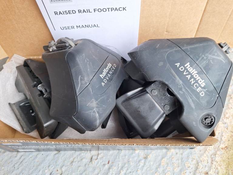 Car roof bar feet-Halfords