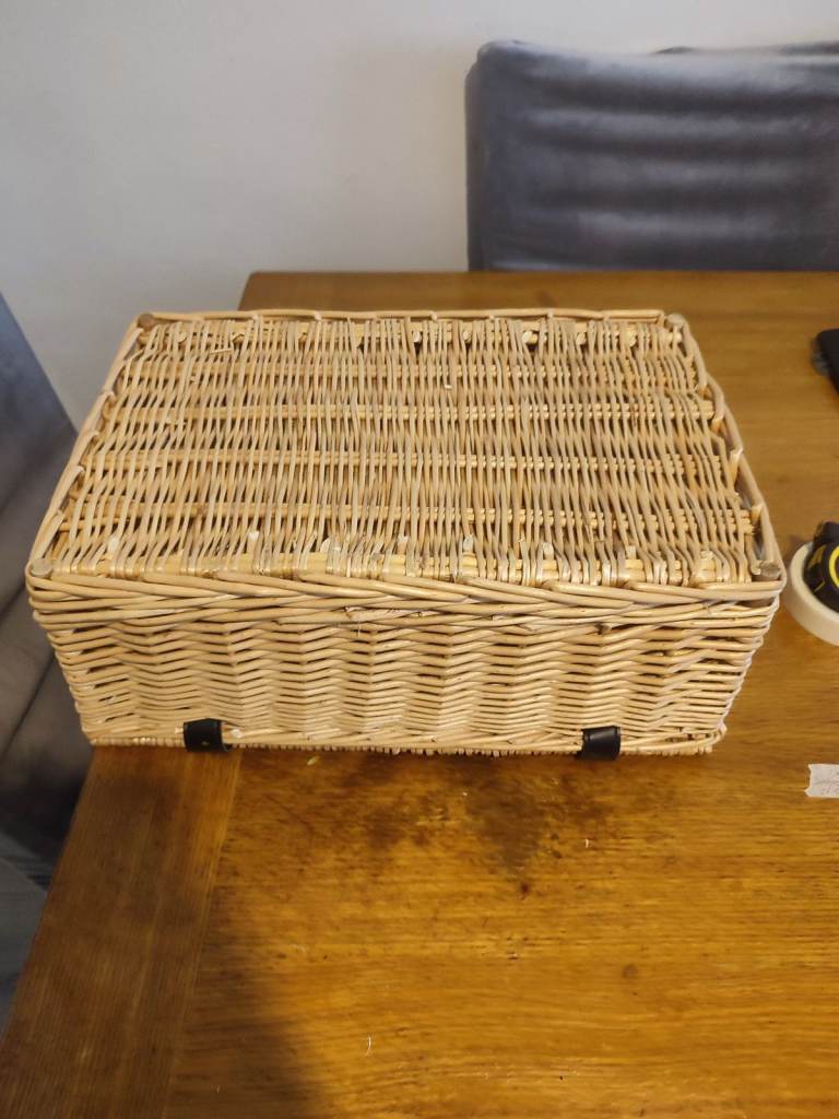 Picnic hamper